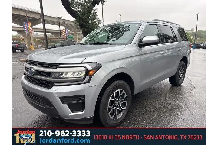 $39134 : Ford Expedition 2024 4x2 XLT image 3