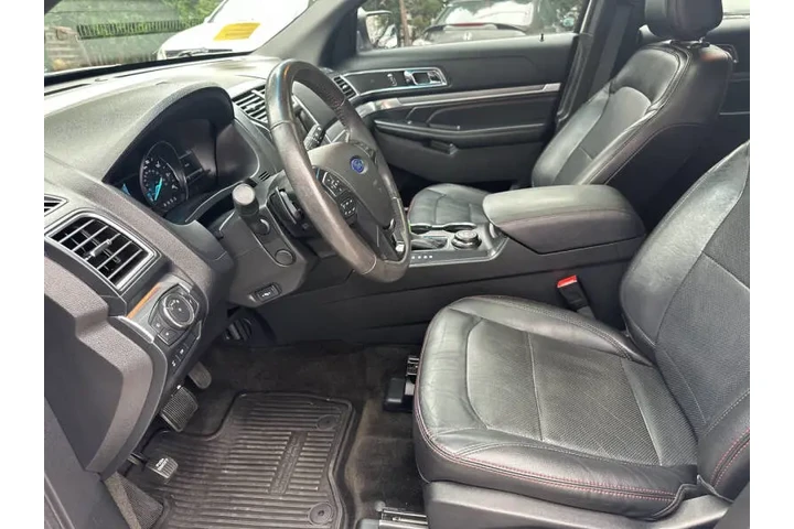 $16995 : 2016 Explorer Sport image 9