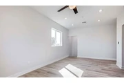 $1500 : Available 1Bed Apt in LA thumbnail
