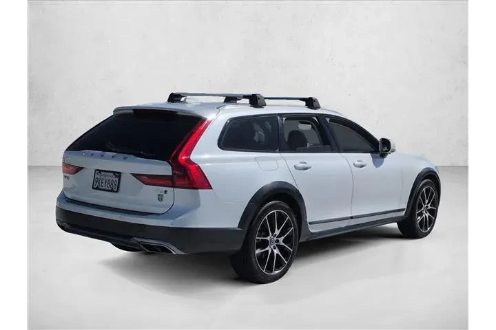 $24992 : Volvo V90 Cross Country 2017 image 5