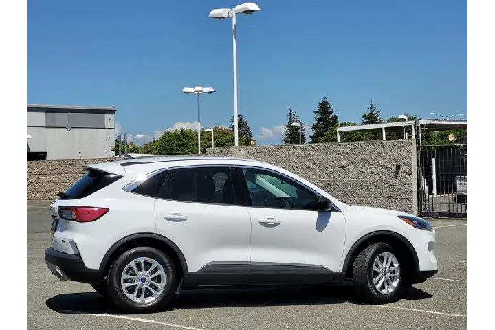 $23800 : Ford Escape Hybrid 2022 SE 4 image 3