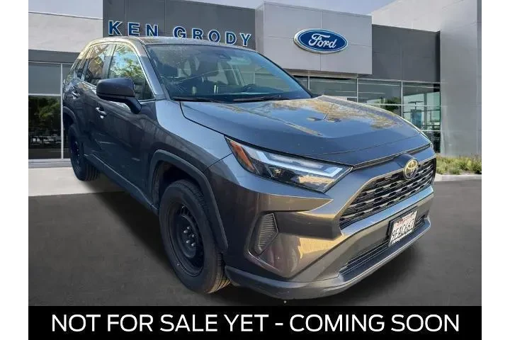 $25643 : Toyota RAV4 2023 AWD LE 4dr image 1