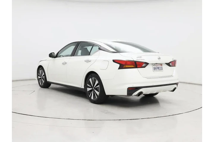 $14998 : Nissan Altima 2019 2.5 SL 4d image 2