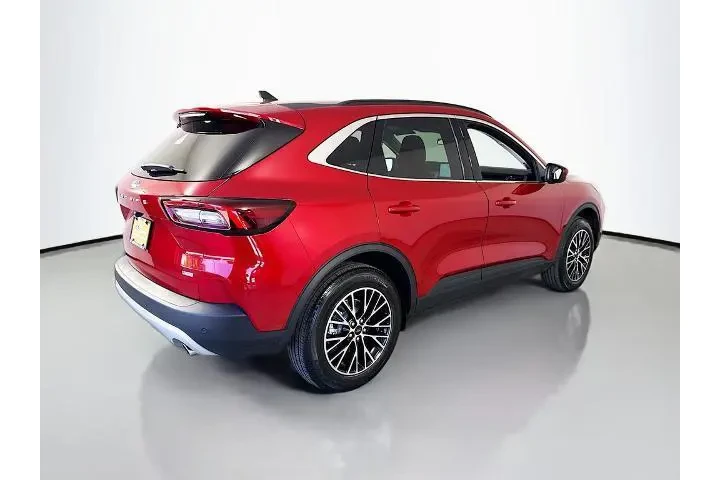 $36750 : Ford Escape Plug-In Hybrid 2 image 7
