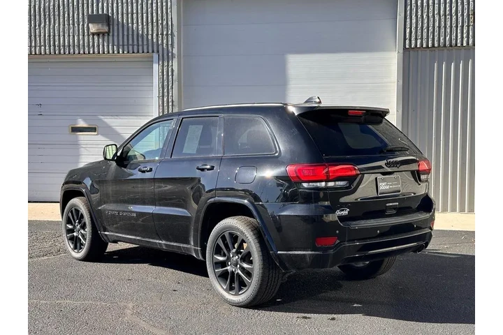 $28698 : Jeep Grand Cherokee WK 2022 image 3