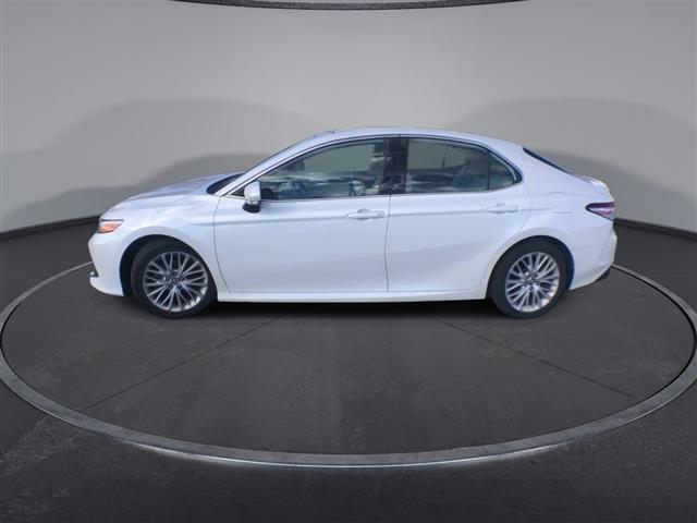 $23900 : PRE-OWNED 2019 TOYOTA CAMRY L image 5