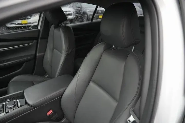 $20968 : Mazda Mazda3 Sedan 2024 2.5 image 10