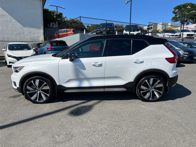 $26700 : Used 2021 XC40 Recharge P8 eA image 6