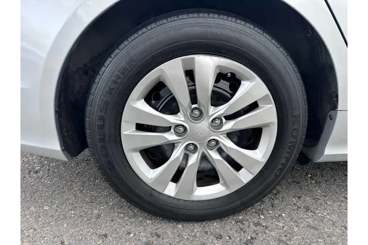 $7995 : 2012 Sonata GLS image 8