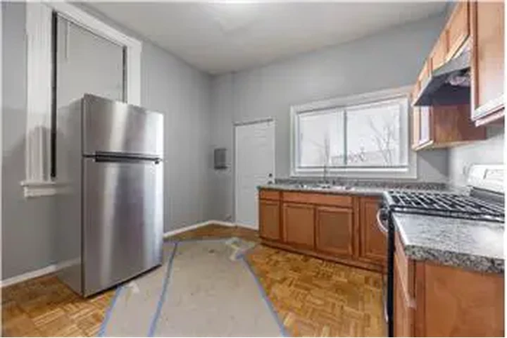 $1795 : Rental property with 0 bedro image 7