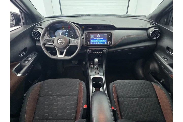 $19998 : Nissan Kicks 2023 SR 4dr Cro image 9