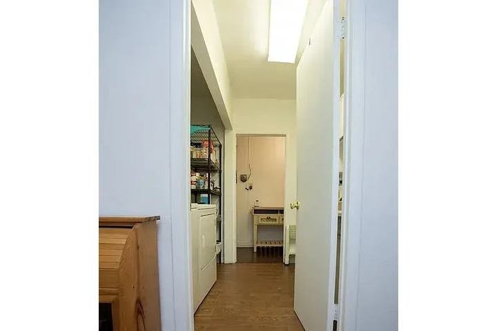 $1600 : 2369 Citroen St, Las Vegas, NV image 4