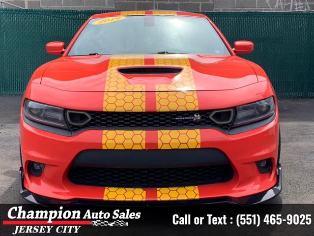 Used 2019 Charger Scat Pack R image 2