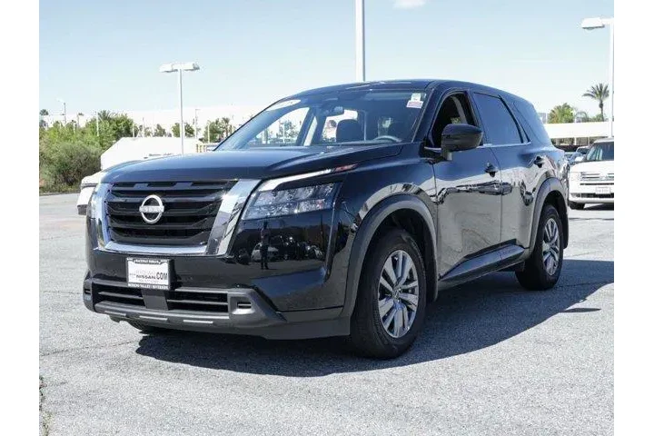 $30998 : Nissan Pathfinder 2025 S 4dr image 8