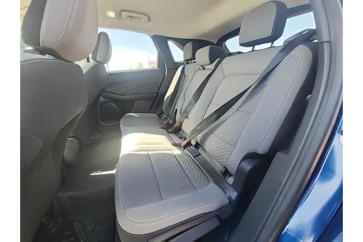 $17897 : Ford Escape 2022 SE 4dr SUV image 8