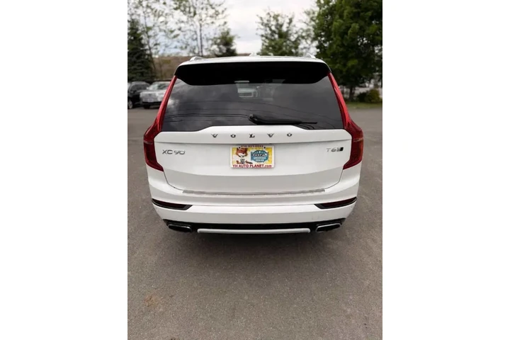 $17995 : 2017 XC90 T6 R-Design image 8