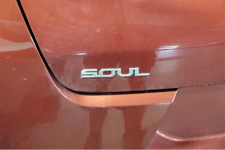 $17495 : Kia Soul 2023 LX 4dr Crossov image 7