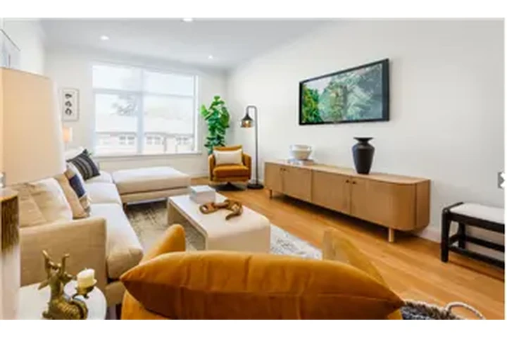 $4520 : Rental property with 2 bedro image 4