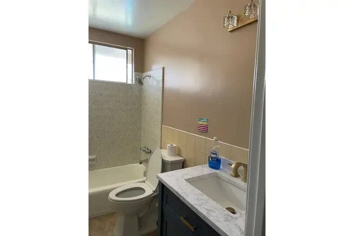 $2950 : SE RENTA BONITA CASA image 2