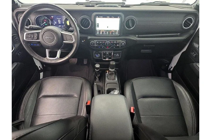$30998 : Jeep Wrangler 2023 4x4 Sahar image 9