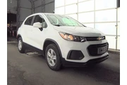 $13773 : Chevrolet Trax 2020 AWD LS 4 thumbnail