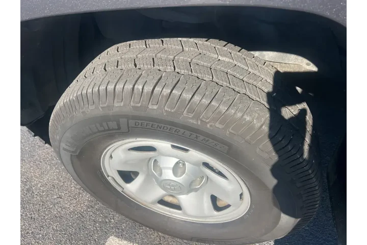 $20939 : Toyota Tacoma 2019 4x2 SR5 4 image 9