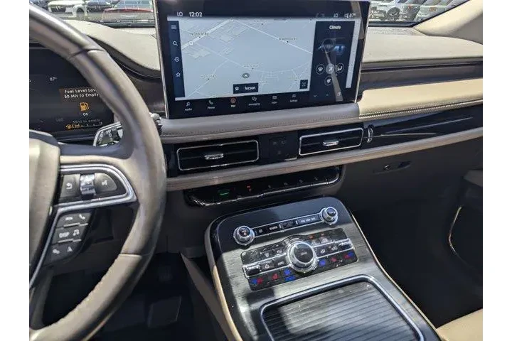 $29995 : Lincoln Nautilus 2021 AWD Re image 10