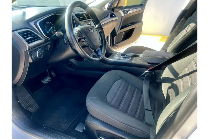 $14995 : 2019 Fusion SE image 9