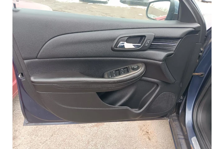 $6500 : 2015 Malibu LTZ image 8