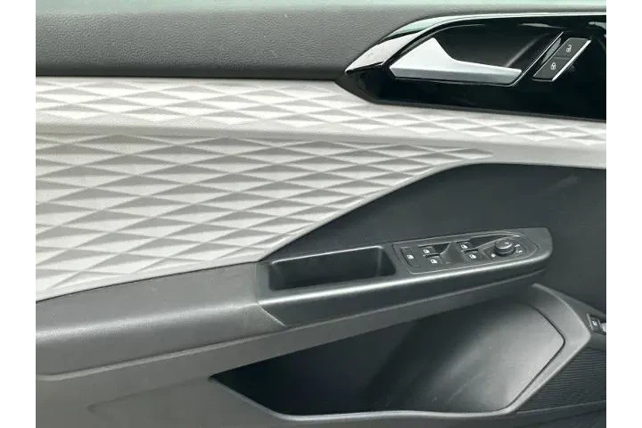 $19990 : Volkswagen Taos 2022 AWD S 4 image 10