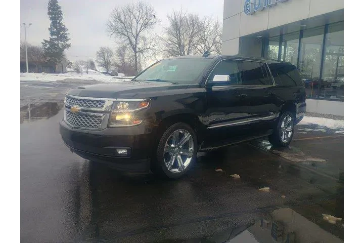 $20495 : Chevrolet Suburban 2017 4x4 image 3