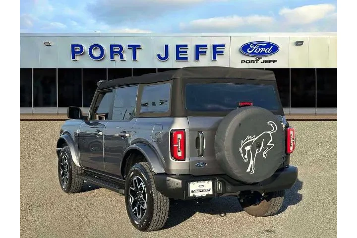 $35995 : Ford Bronco 2023 4x4 Base Ad image 6