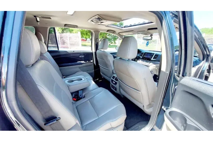 $15990 : 2017 Pilot EX-L w/RES image 6