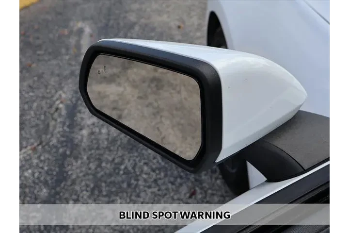 $26995 : Ford Mustang 2024 EcoBoost 2 image 3