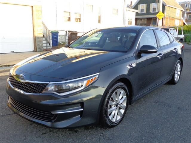 $9450 : 2016 Optima LX image 2