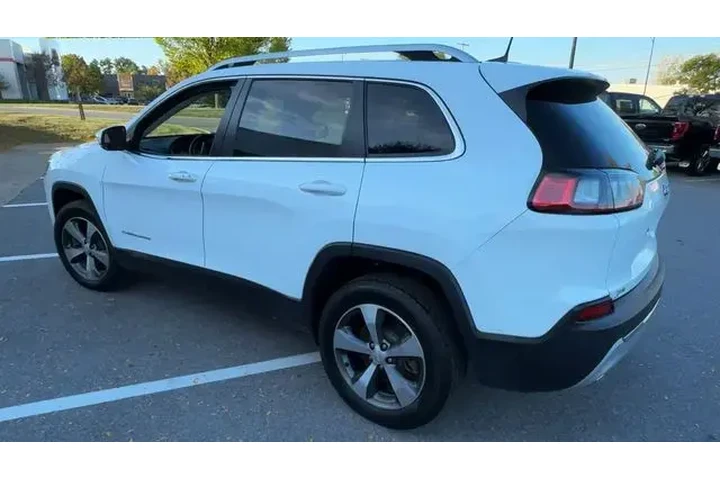 $23000 : Jeep Cherokee 2021 4x4 Limit image 6