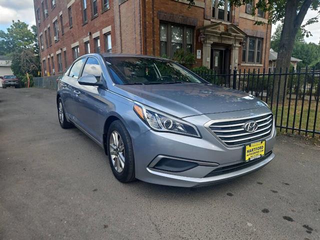 $9999 : 2016 Sonata SE image 5