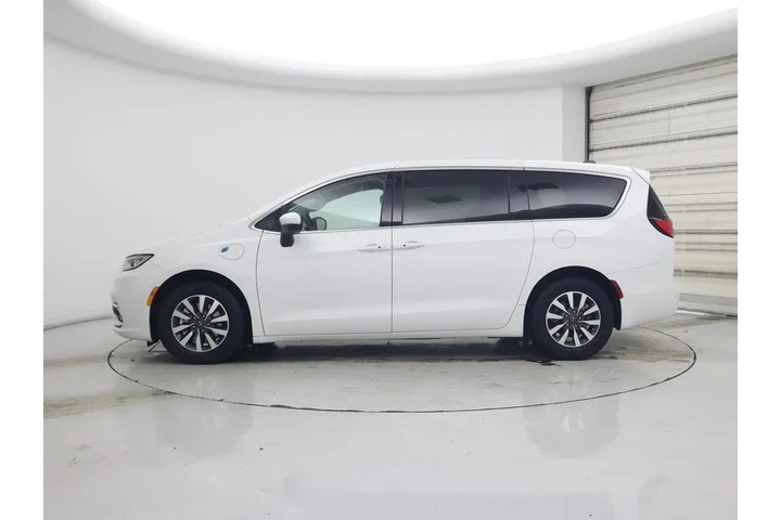 $32998 : Chrysler Pacifica Plug-In Hy image 3