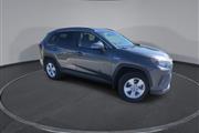 $21300 : PRE-OWNED 2019 TOYOTA RAV4 HY thumbnail