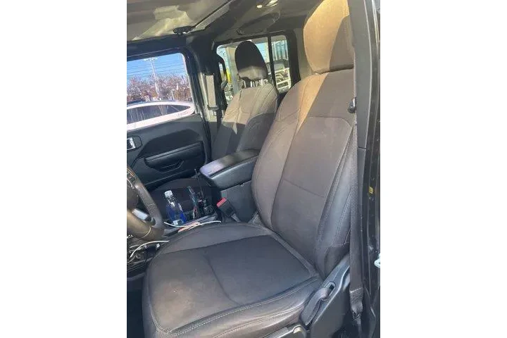 $27995 : Jeep Wrangler 2023 4x4 Sport image 8