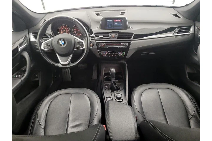 $15998 : BMW X1 2018 AWD xDrive28i 4d image 9