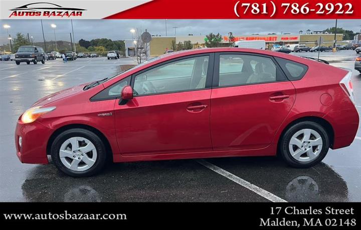 $8900 : Used 2011 Prius 5dr HB II (Na image 2