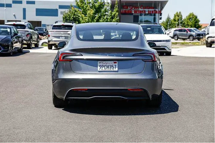 $33991 : Tesla Model 3 2024 4dr Sedan image 3