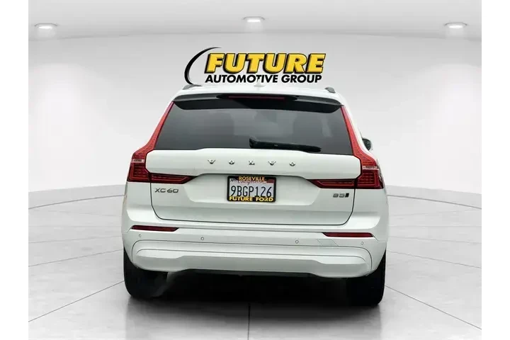 $18888 : Volvo XC60 2022 AWD B5 Momen image 5