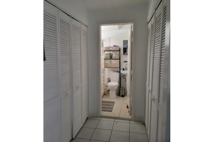 $1300 : Se renta Efficiency image 4