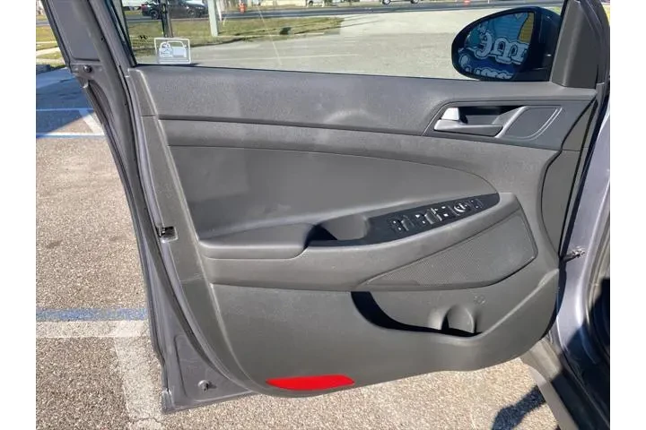 $15819 : Hyundai TUCSON 2018 SEL 4dr image 10