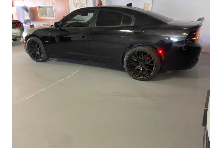 $16999 : 2018 Charger R/T image 4