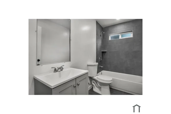 $2400 : Renta departamentos South LA image 4