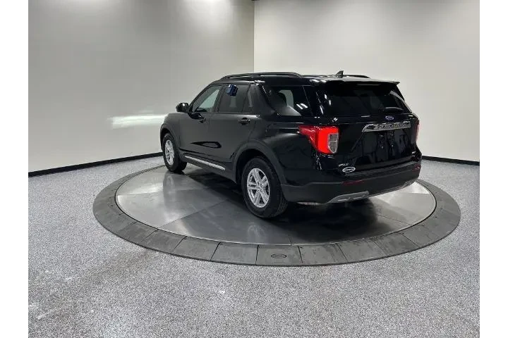$34942 : Ford Explorer 2023 AWD XLT 4 image 9