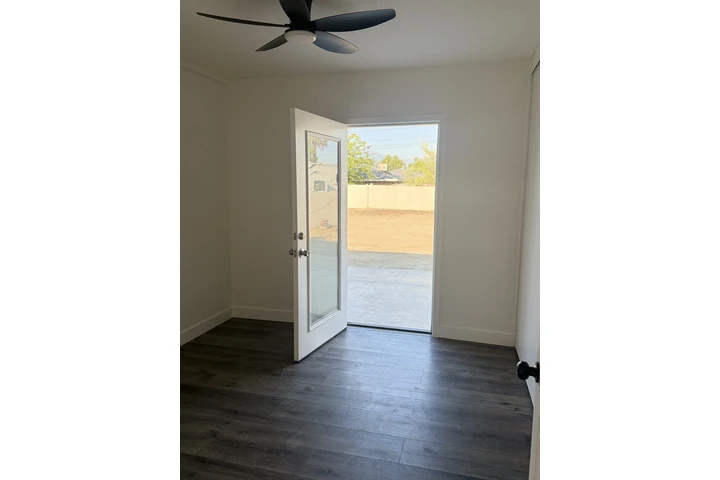 $900 : Cuarto mediano image 2